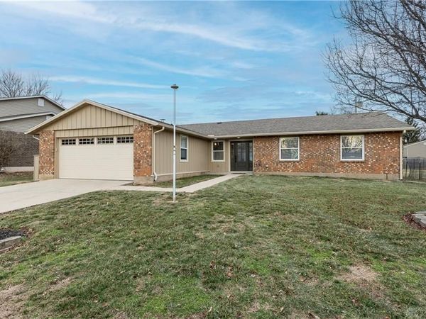 2096 Sierra Trail, Xenia, OH 45385