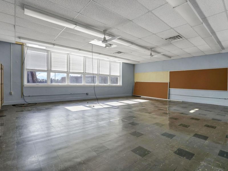 709 Deacon Street, Hebron, OH 43025 Photo 10