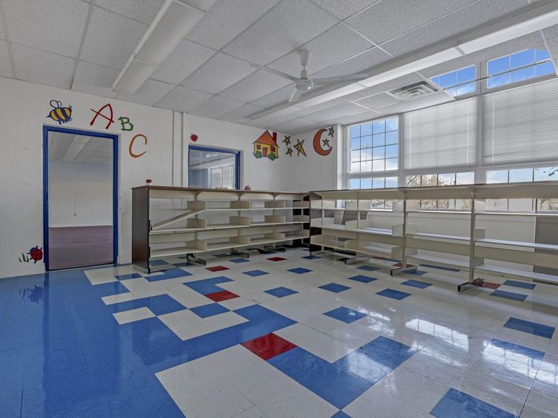 709 Deacon Street, Hebron, OH 43025 Photo 4