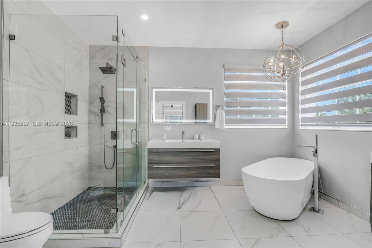 5311 SW 184th Way, Miramar, FL 33029 Photo