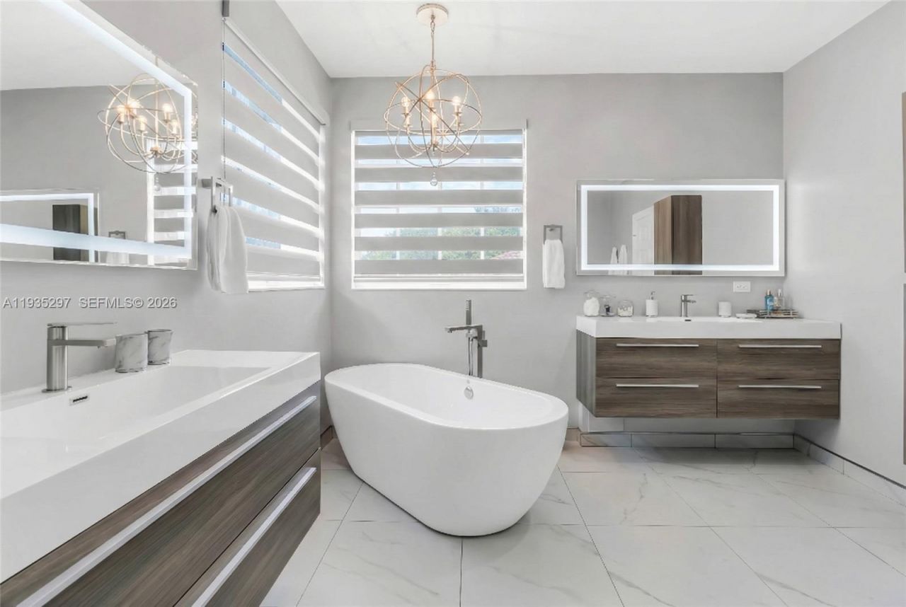 5311 SW 184th Way, Miramar, FL 33029 Photo