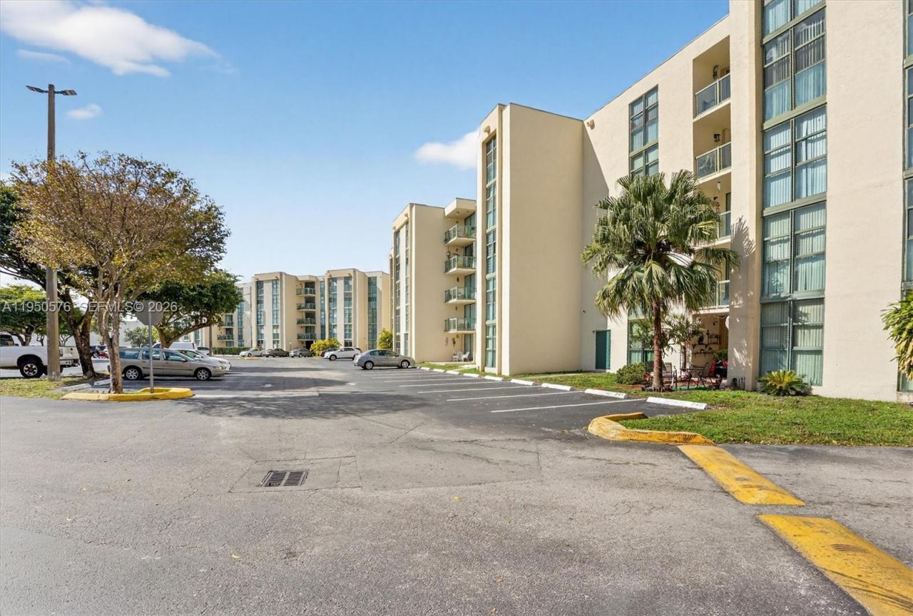 2075 SW 122nd Ave , Unit 531, Miami, FL 33175 Photo