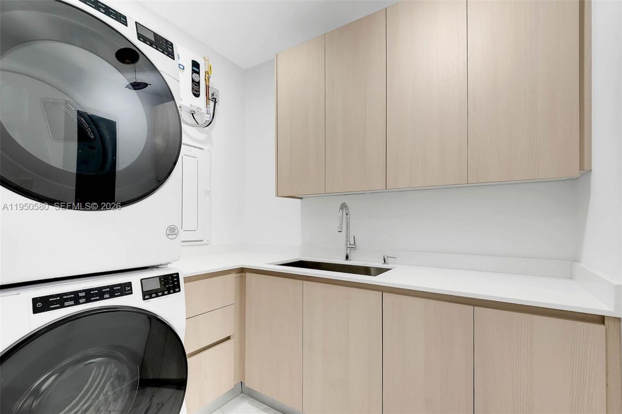 1702 Espanola Dr, Miami, FL 33133 Photo