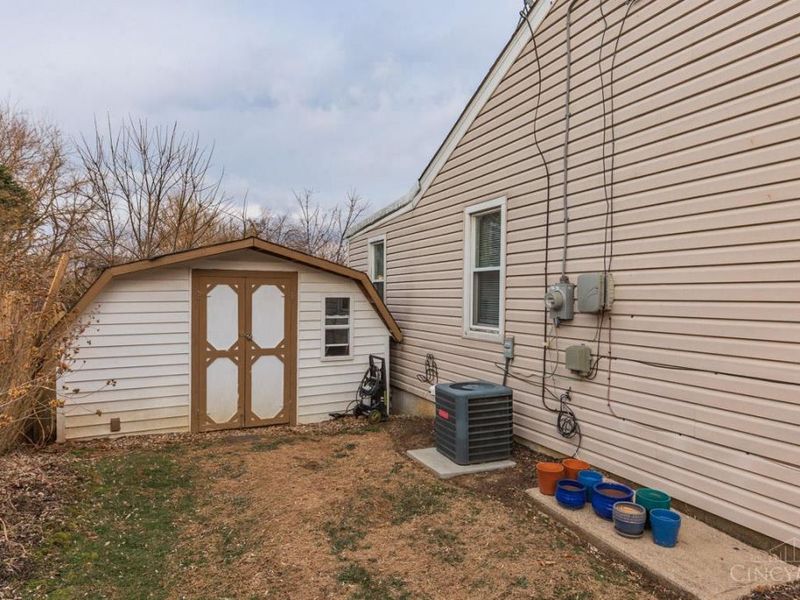 483 Valley View Drive, South Lebanon, OH 45065 Photo 16