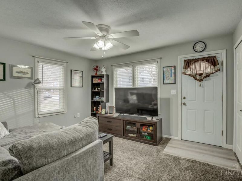 483 Valley View Drive, South Lebanon, OH 45065 Photo 3