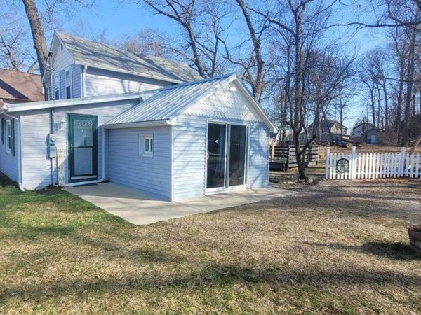 2090 Lake View Drive, Brooklyn, MI 49230