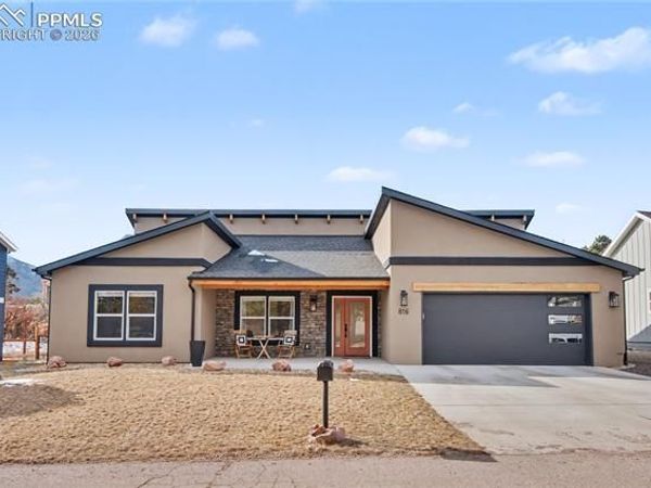 816 Meadow Lane, Palmer Lake, CO 80133
