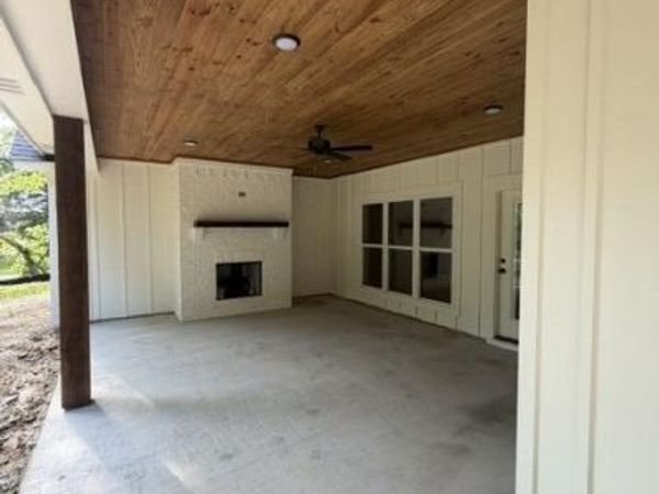 112 Cross Wind Drive, Flora, MS 39071