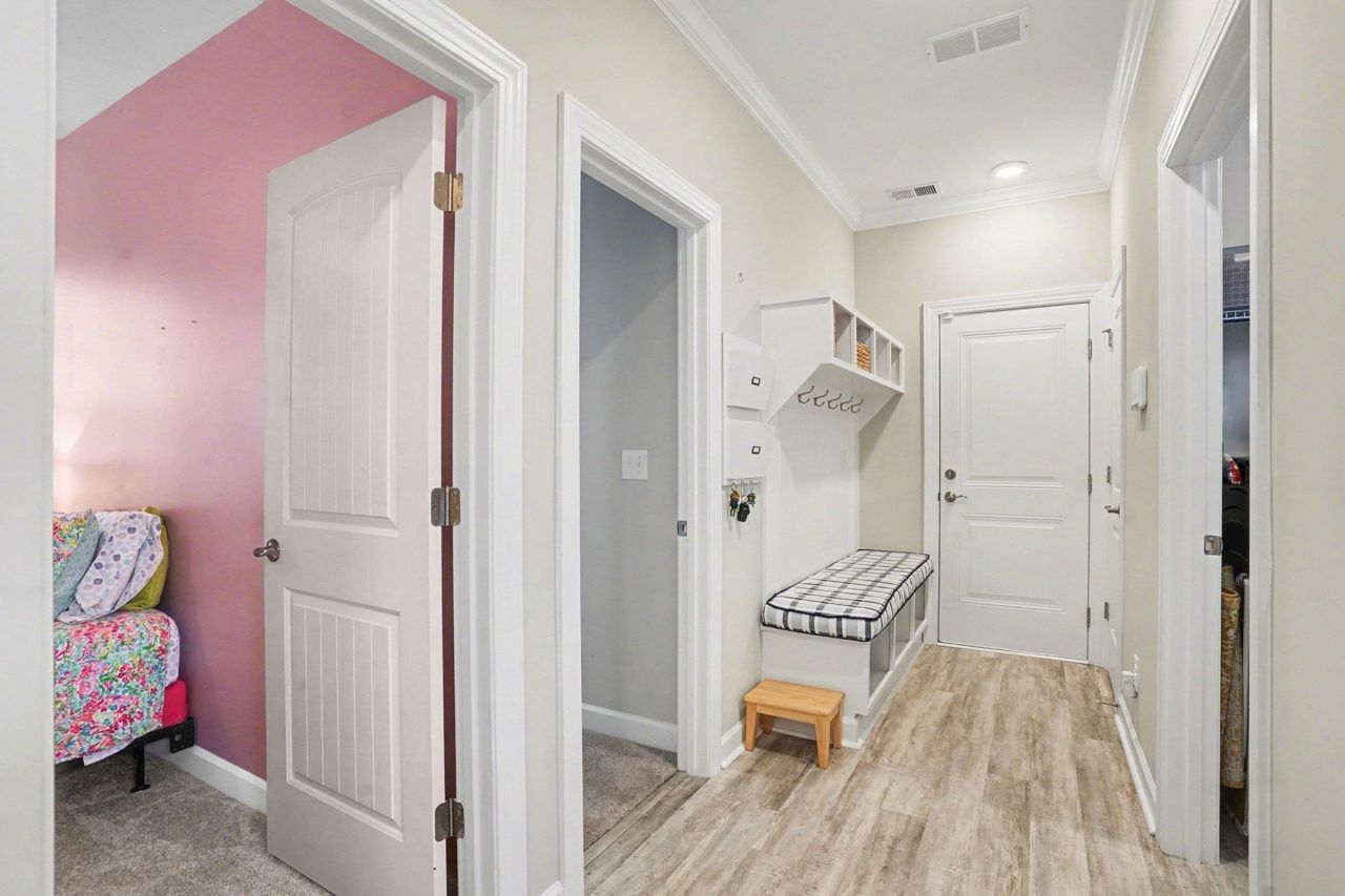 590 Cascade Loop Photo 15