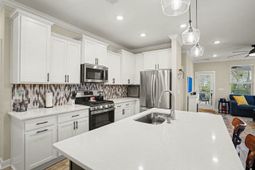 590 Cascade Loop photo 4