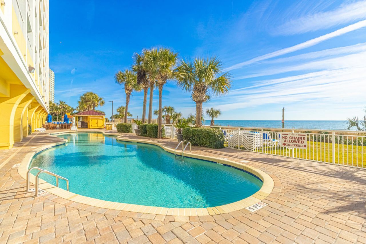 2000 N Ocean Blvd. Photo 27