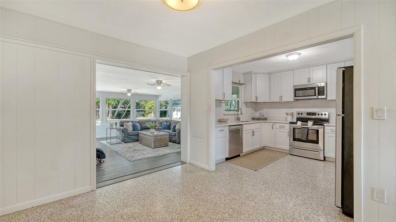 209 Briggs Court, Sarasota, FL 34237 Photo