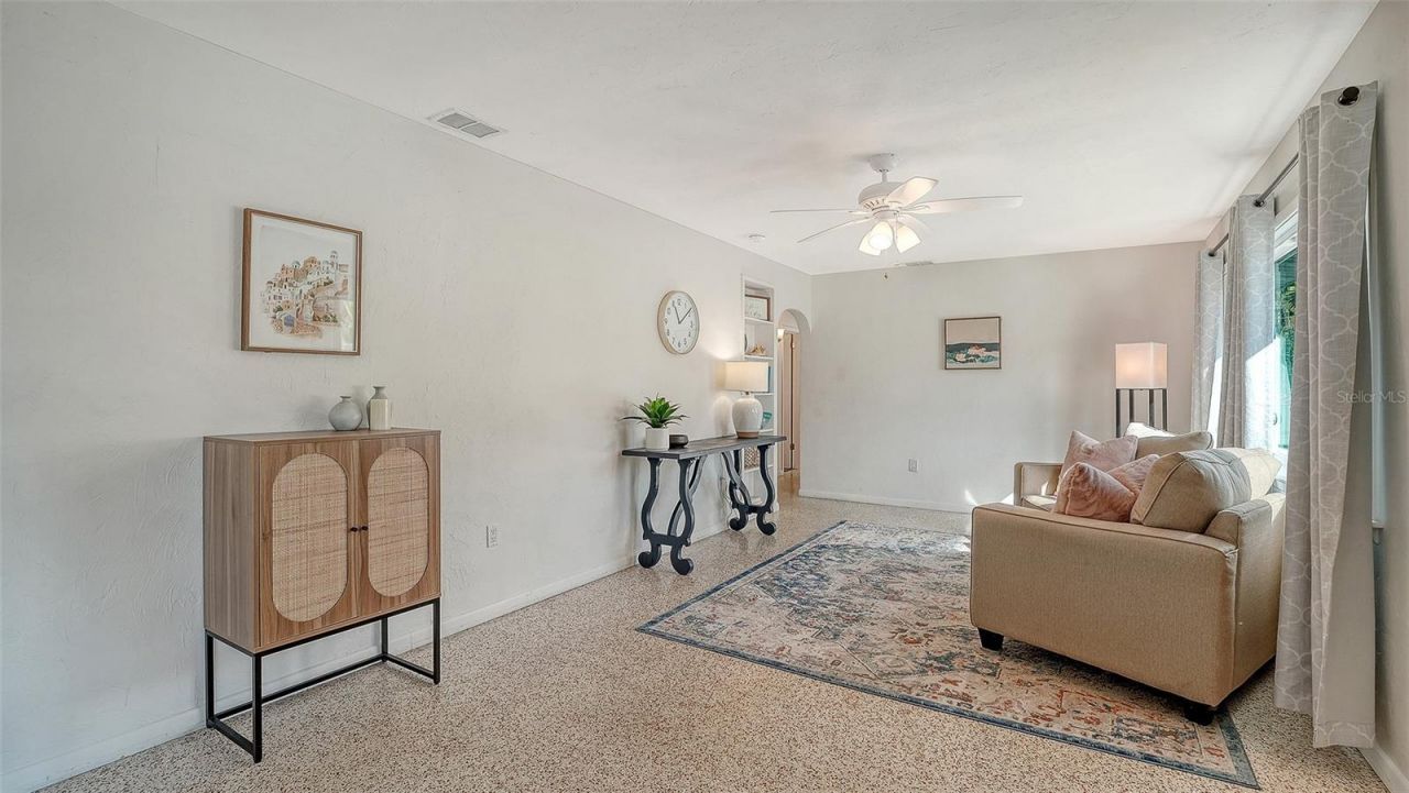 209 Briggs Court, Sarasota, FL 34237 Photo