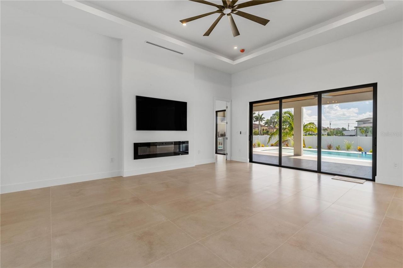 109 NW 35th Place, Cape Coral, FL 33993 Photo