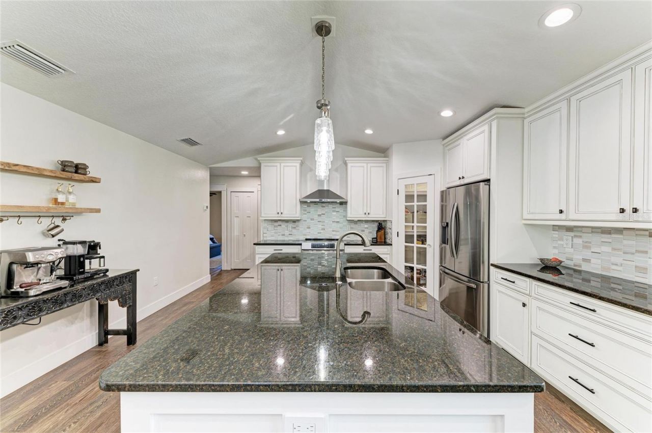 606 19th Avenue W, Palmetto, FL 34221 Photo