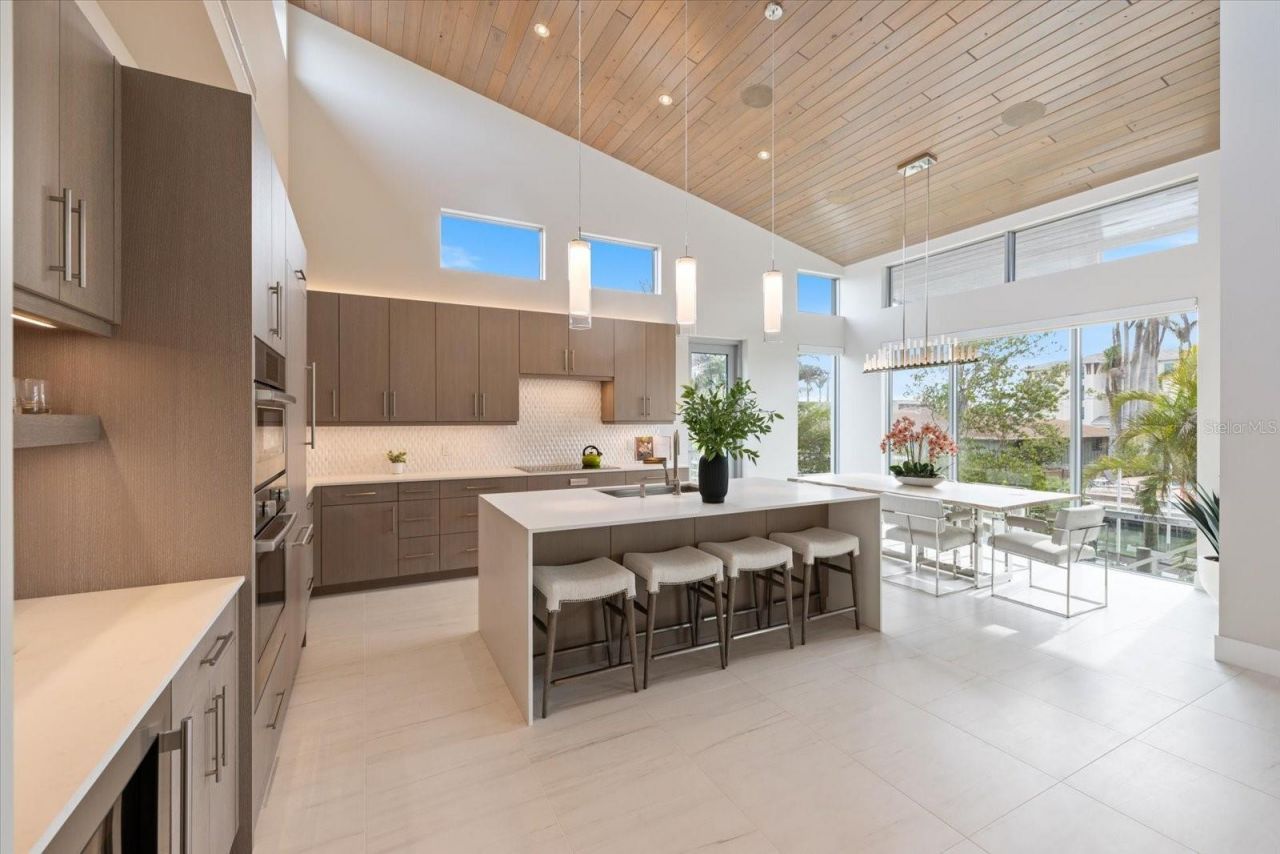 600 De Narvaez Drive, Longboat Key, FL 34228 Photo