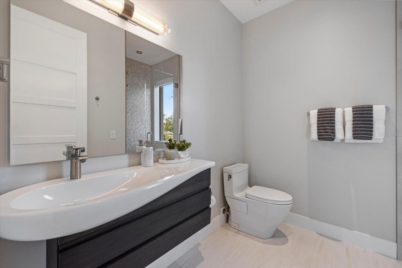 600 De Narvaez Drive, Longboat Key, FL 34228 Photo