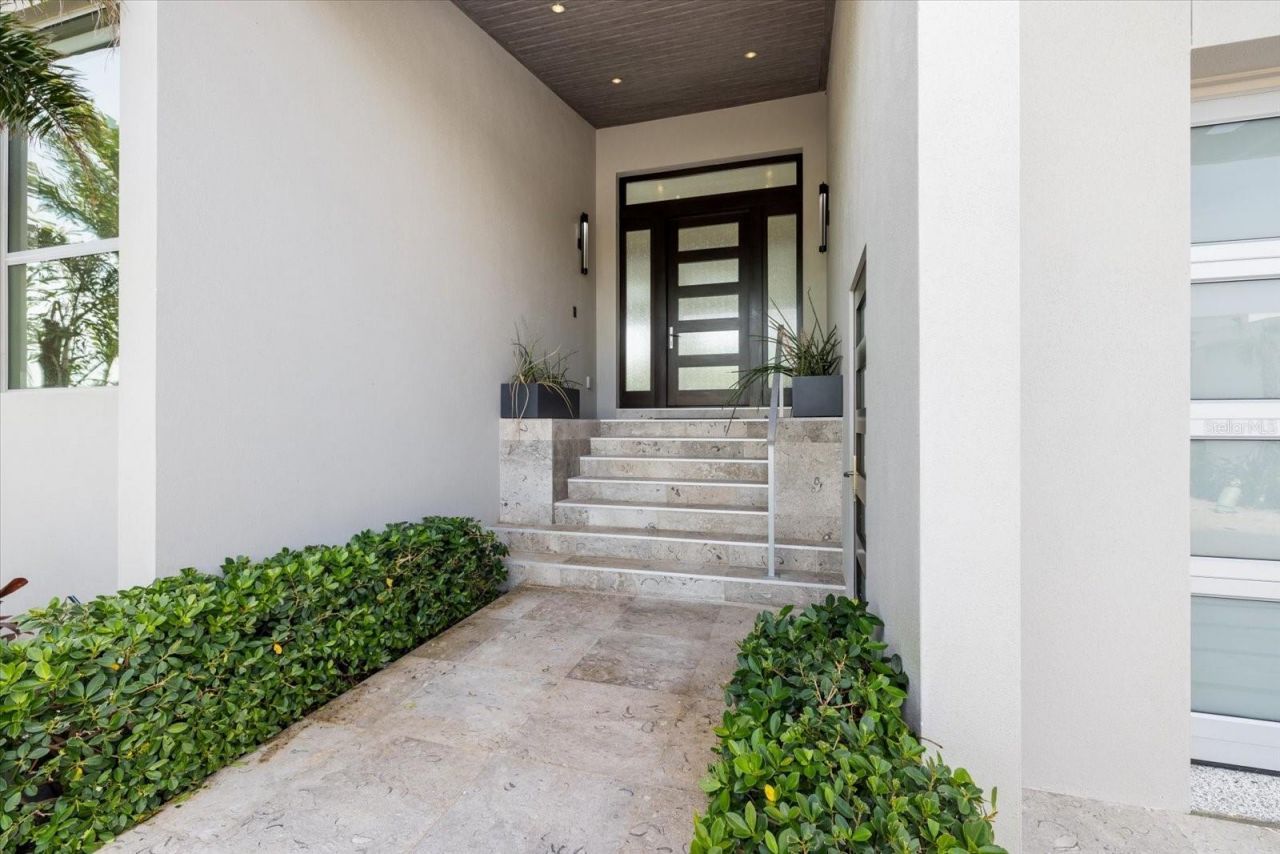 600 De Narvaez Drive, Longboat Key, FL 34228 Photo