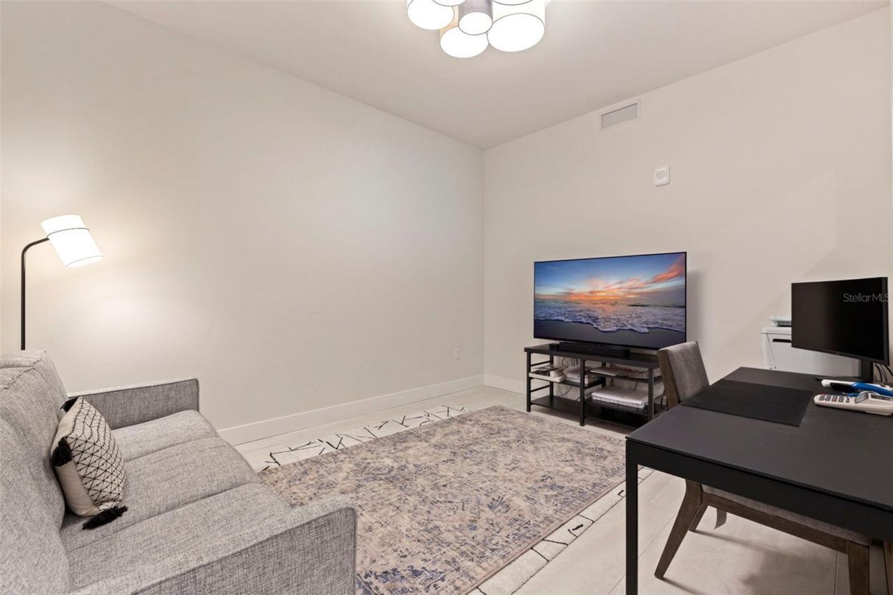 301 1st Street S, Unit 2103, Saint Petersburg, FL 33701 Photo