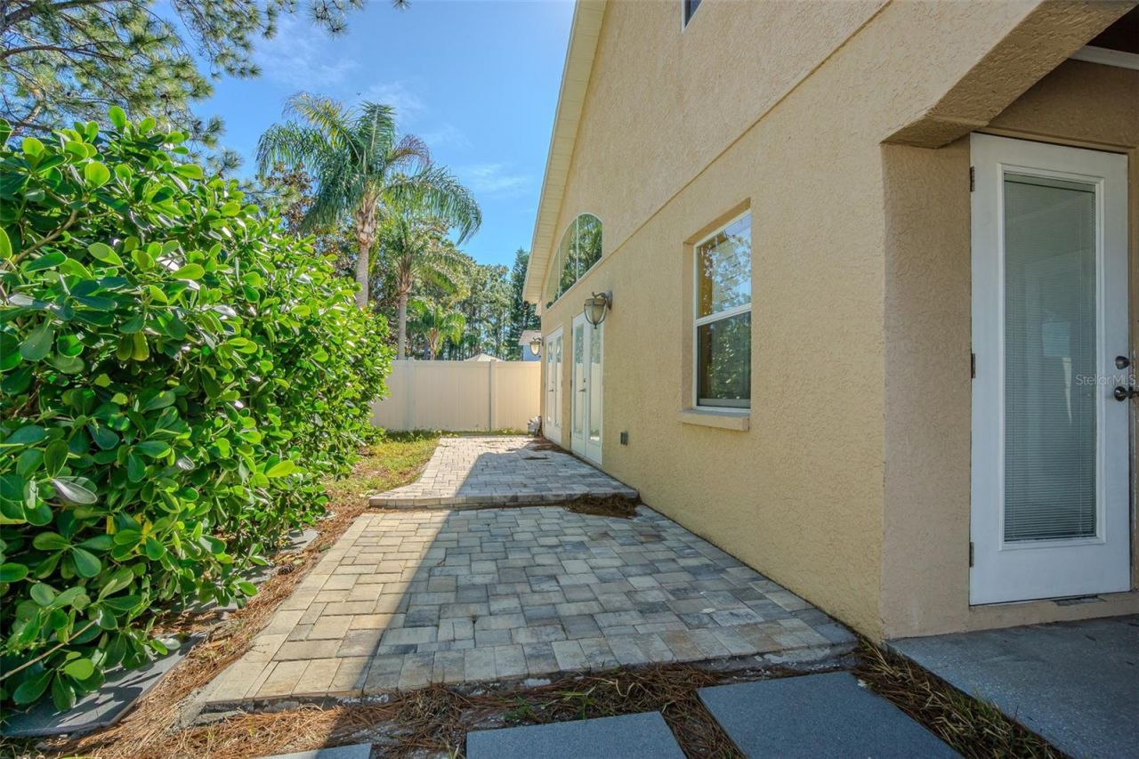 2614 Hawk Roost Court, Holiday, FL 34691 Photo
