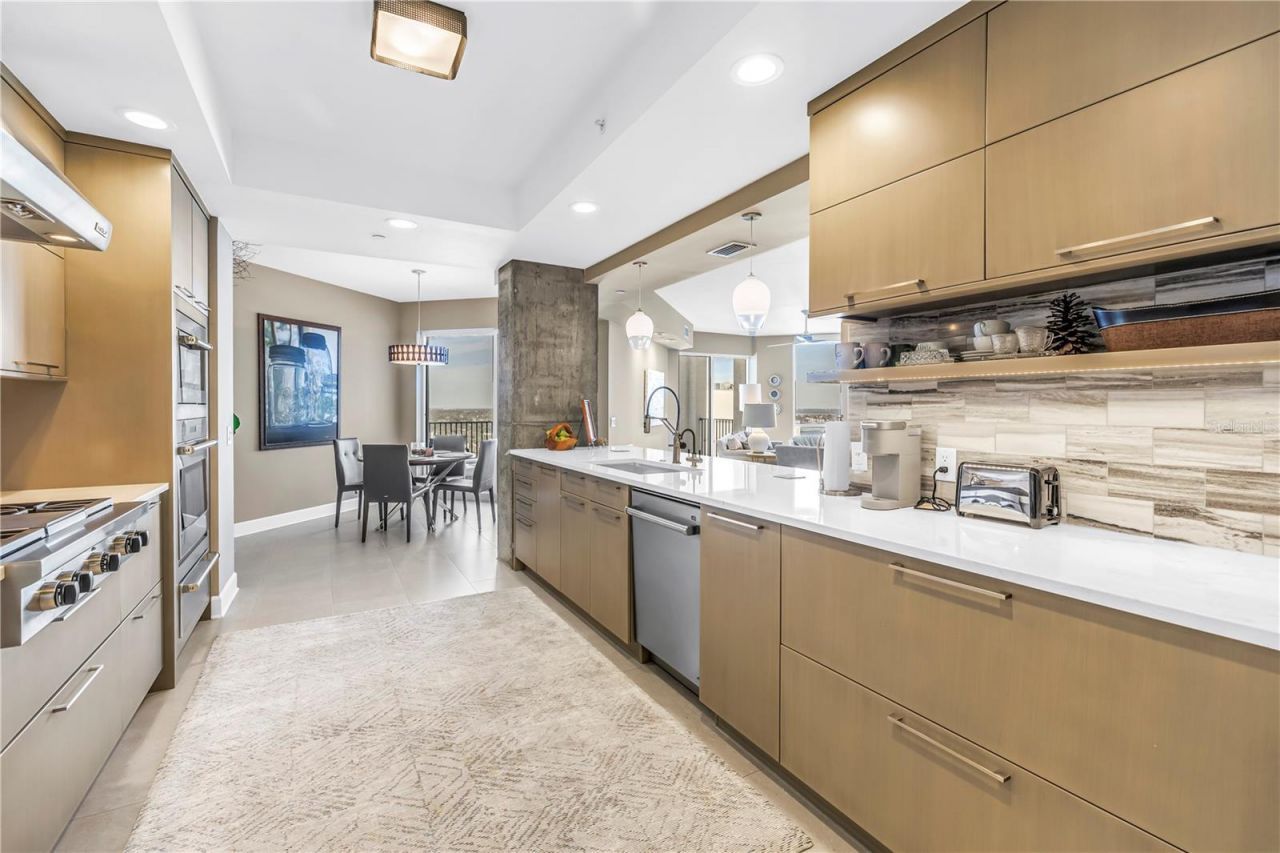 300 Beach Drive Ne, Unit 2101, Saint Petersburg, FL 33701 Photo