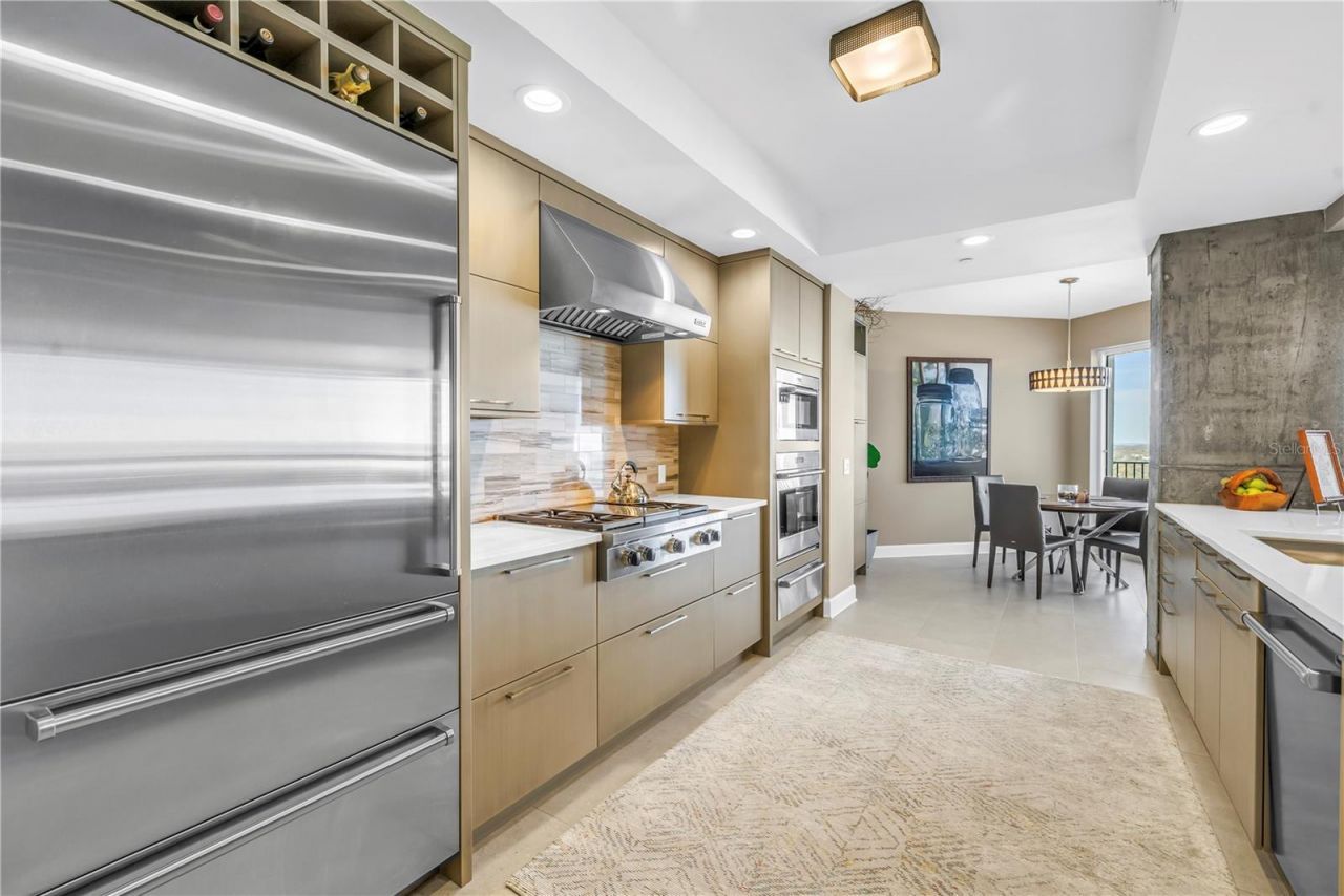 300 Beach Drive Ne, Unit 2101, Saint Petersburg, FL 33701 Photo