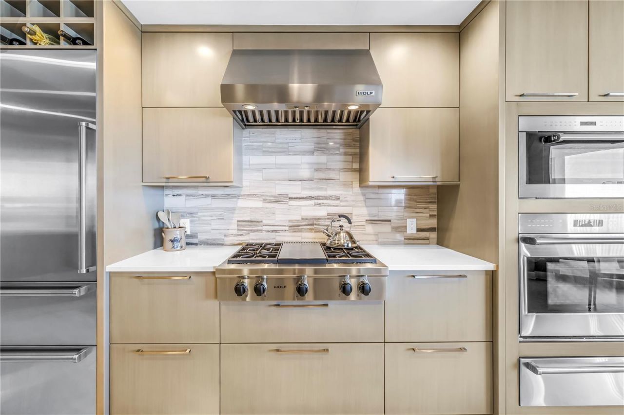 300 Beach Drive Ne, Unit 2101, Saint Petersburg, FL 33701 Photo