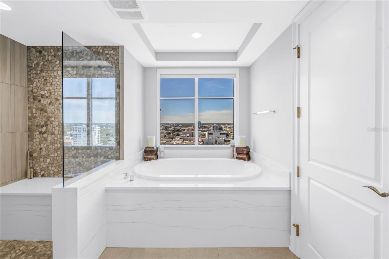 300 Beach Drive Ne, Unit 2101, Saint Petersburg, FL 33701 Photo