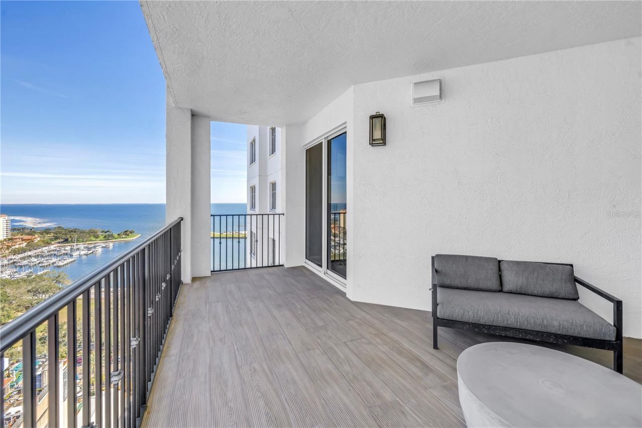 300 Beach Drive Ne, Unit 2101, Saint Petersburg, FL 33701 Photo