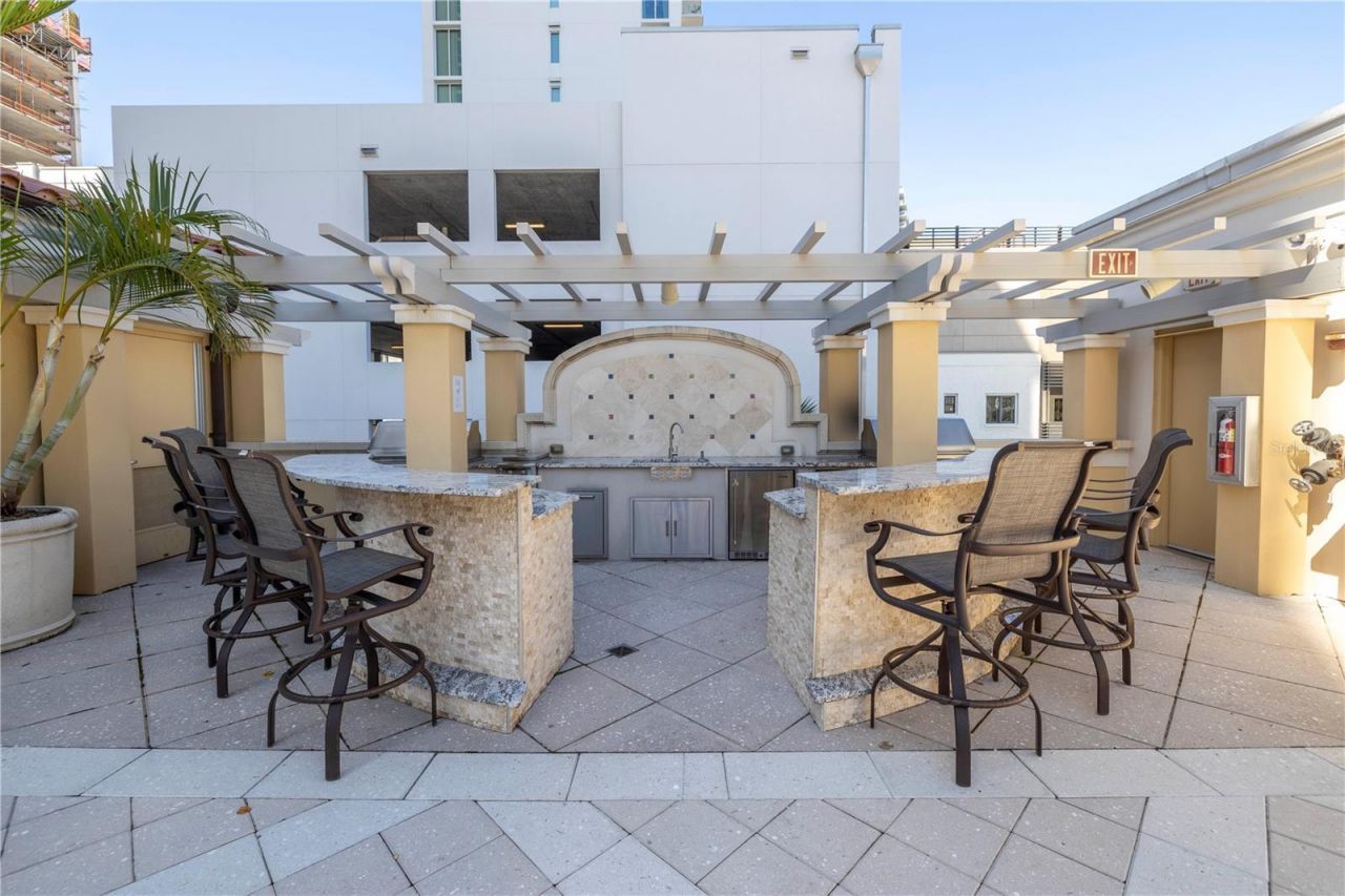 300 Beach Drive Ne, Unit 2101, Saint Petersburg, FL 33701 Photo