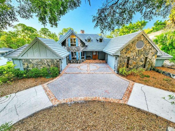 3522 SHORELINE CIRCLE, PALM HARBOR, FL 34684