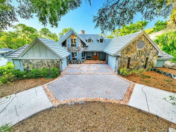 3522 SHORELINE CIRCLE, PALM HARBOR, FL 34684