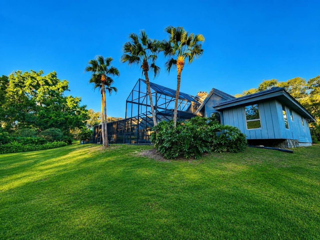 3522 Shoreline Circle, Palm Harbor, FL 34684 Photo
