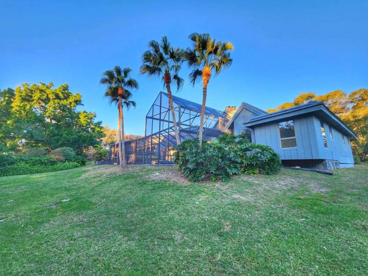 3522 Shoreline Circle, Palm Harbor, FL 34684 Photo