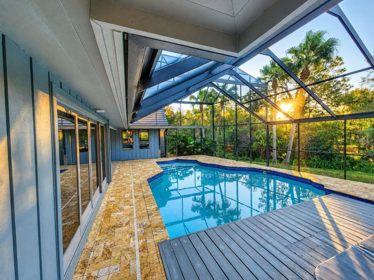 3522 Shoreline Circle, Palm Harbor, FL 34684 Photo