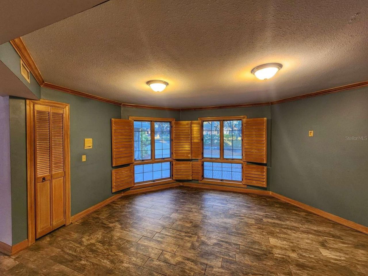 3522 Shoreline Circle, Palm Harbor, FL 34684 Photo