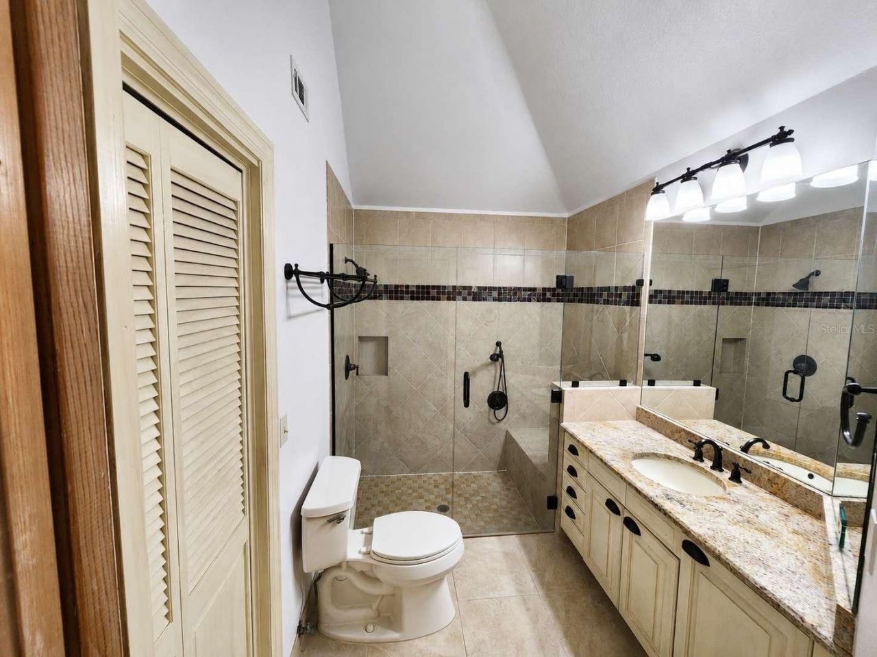 3522 Shoreline Circle, Palm Harbor, FL 34684 Photo