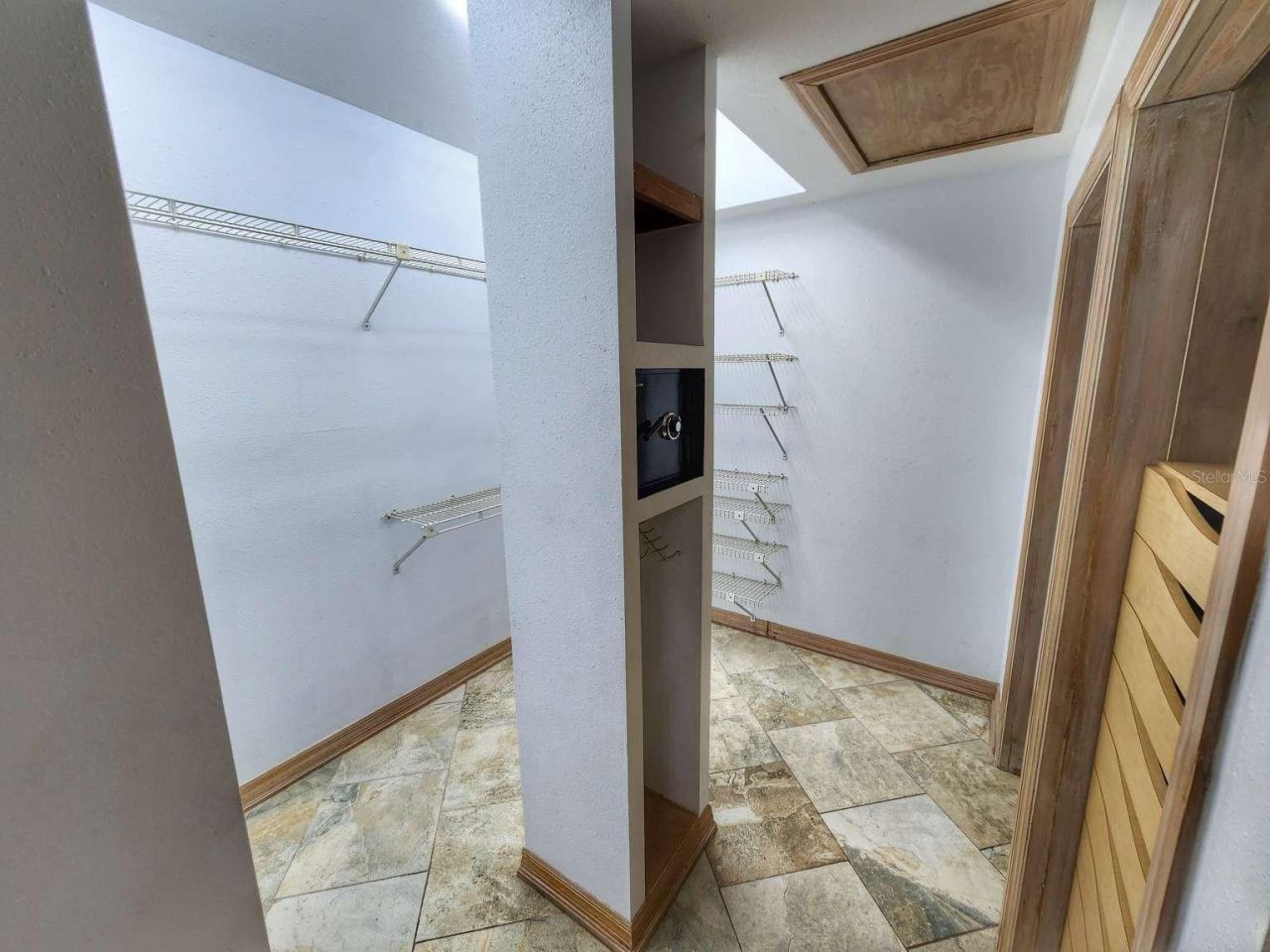 3522 Shoreline Circle, Palm Harbor, FL 34684 Photo