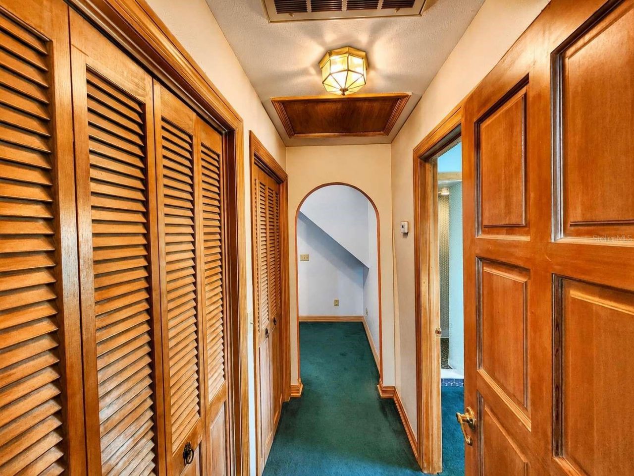 3522 Shoreline Circle, Palm Harbor, FL 34684 Photo