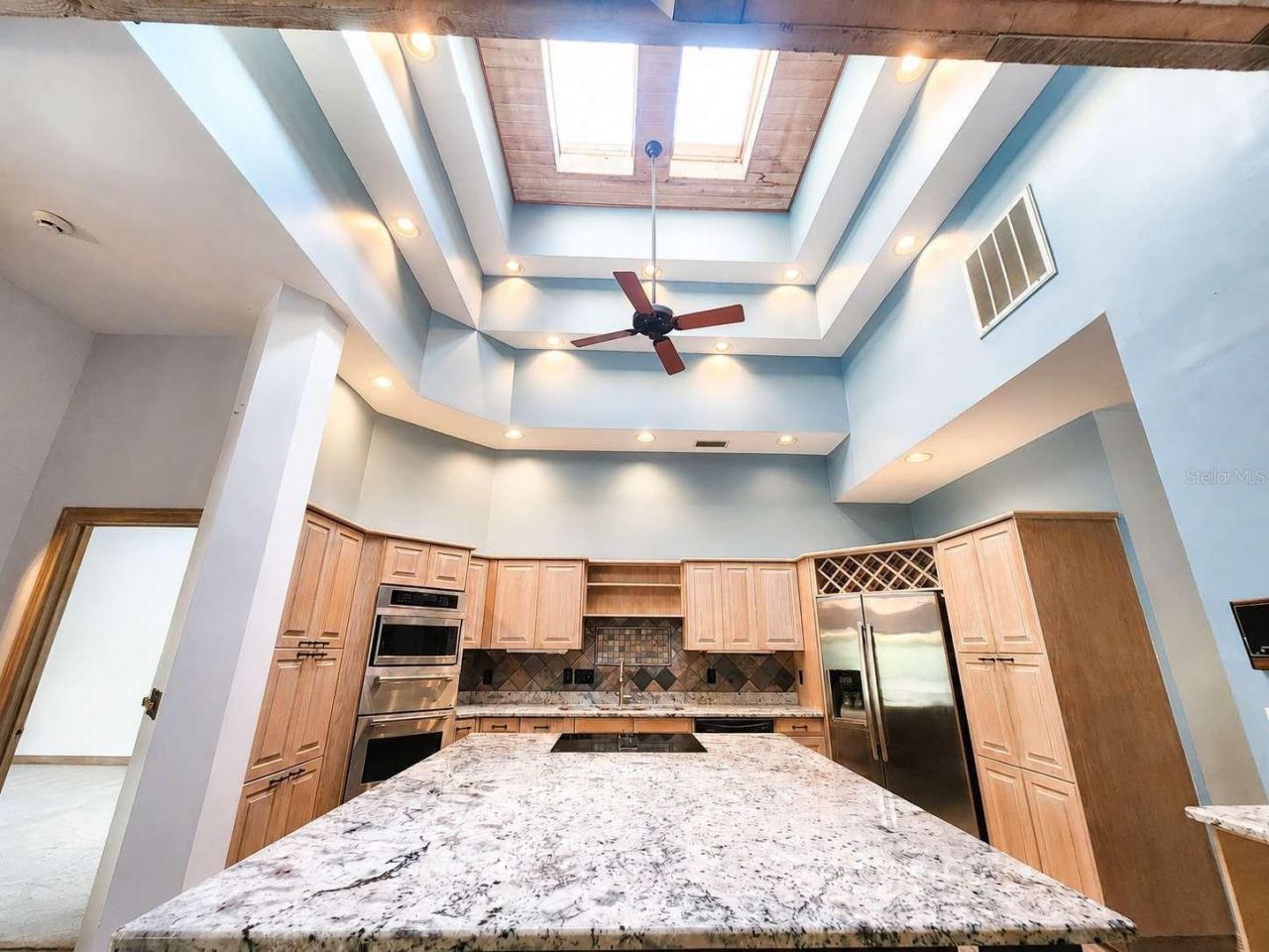 3522 Shoreline Circle, Palm Harbor, FL 34684 Photo