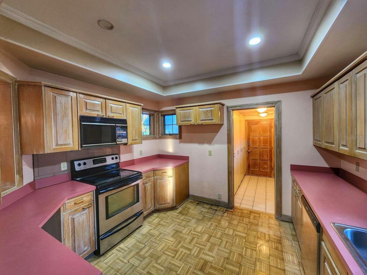 3522 Shoreline Circle, Palm Harbor, FL 34684 Photo