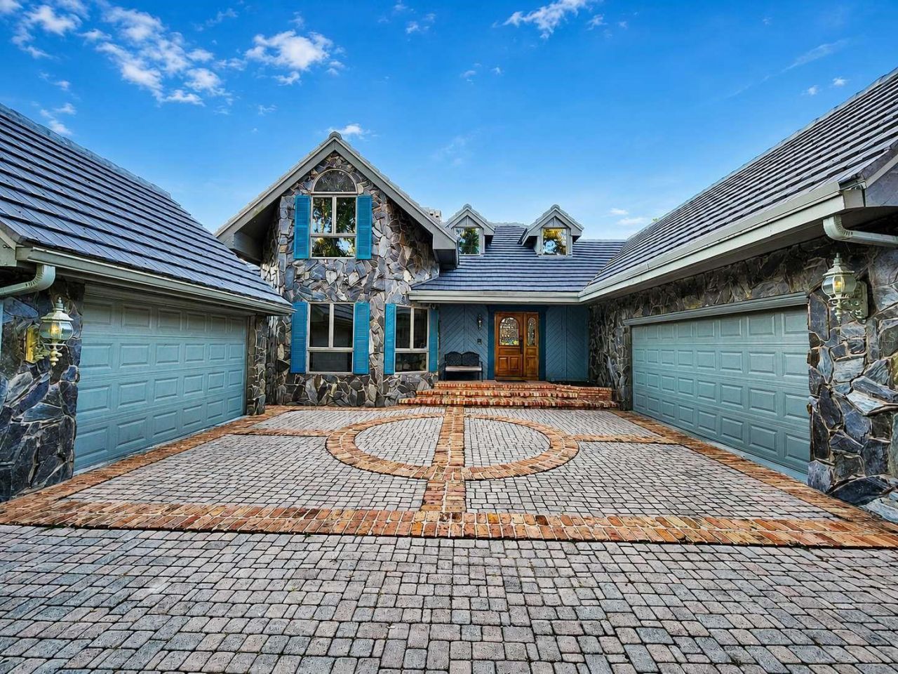3522 Shoreline Circle, Palm Harbor, FL 34684 Photo