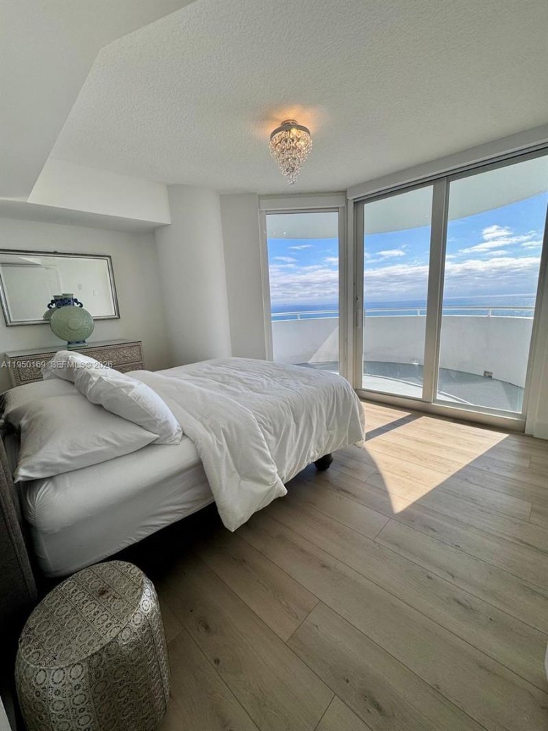 6301 Collins Ave, Unit 3101, Miami Beach, FL 33141 Photo