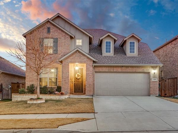 208 Lemley Drive, Fort Worth, TX 76131