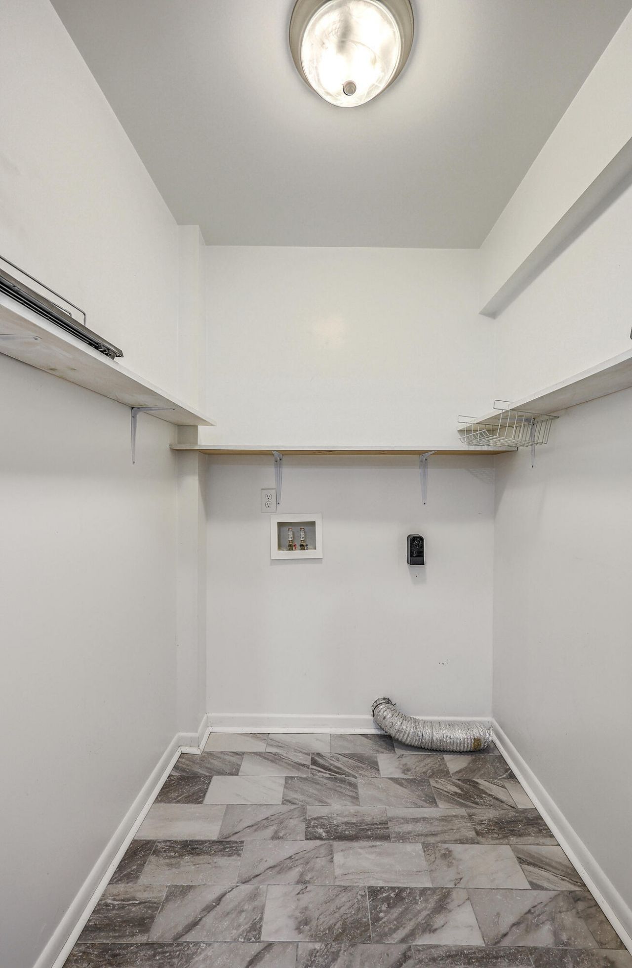 212 Lenwood Drive Photo 23