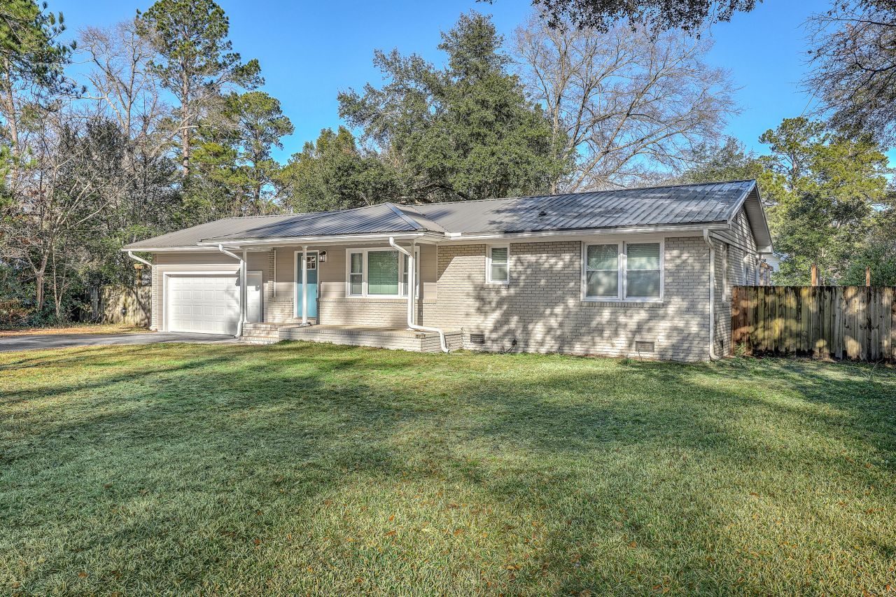 212 Lenwood Drive Photo 3