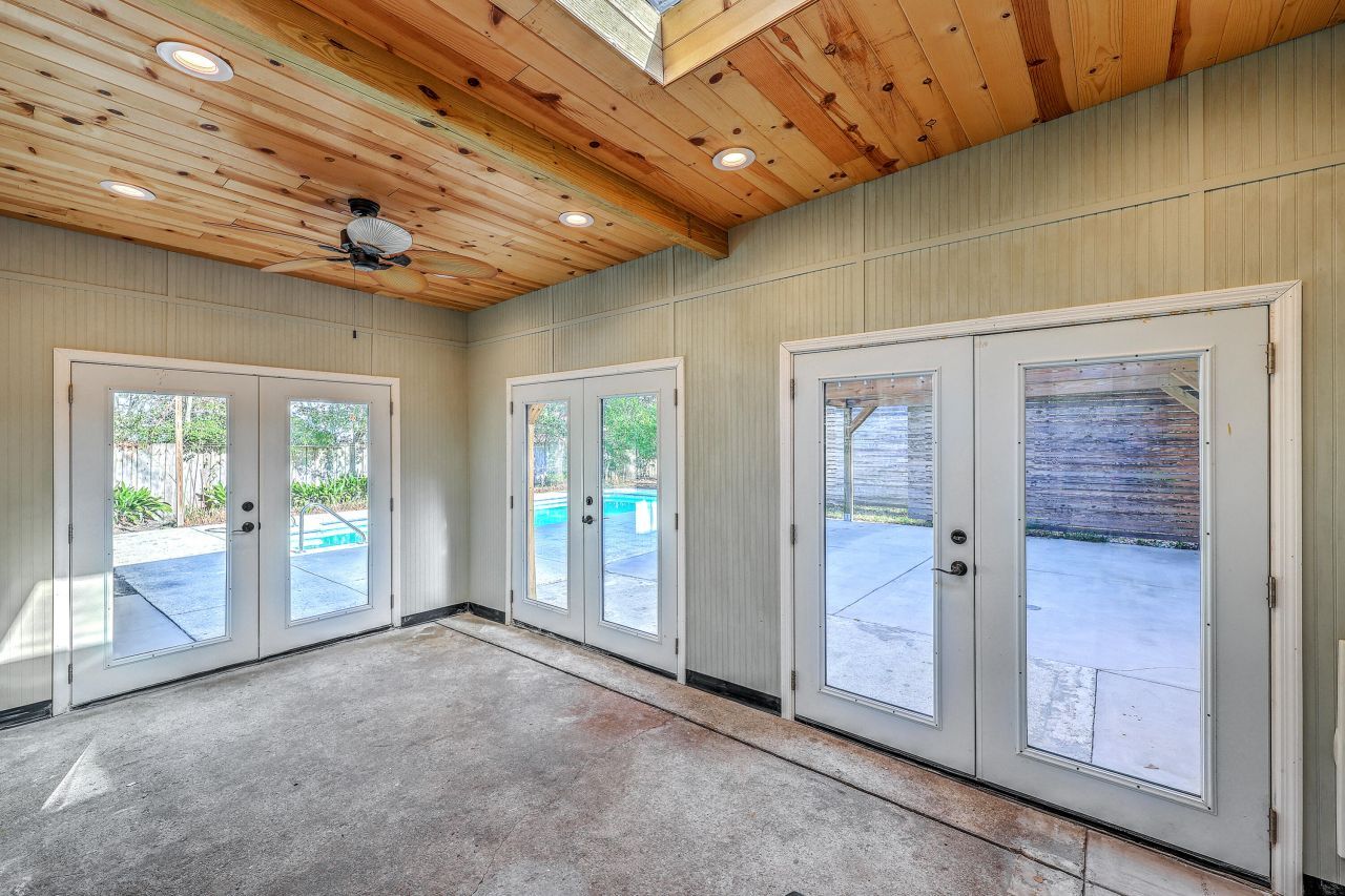 212 Lenwood Drive Photo 33