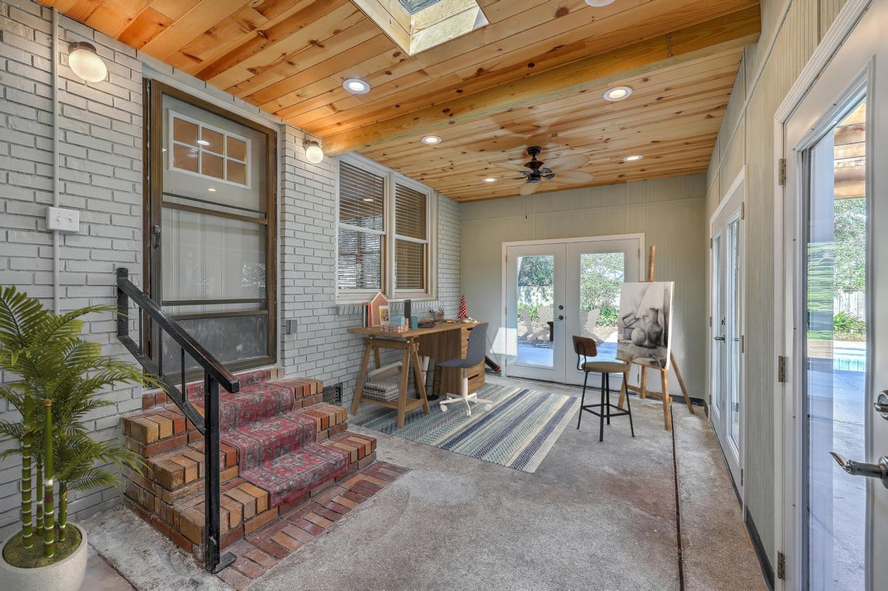 212 Lenwood Drive Photo 36