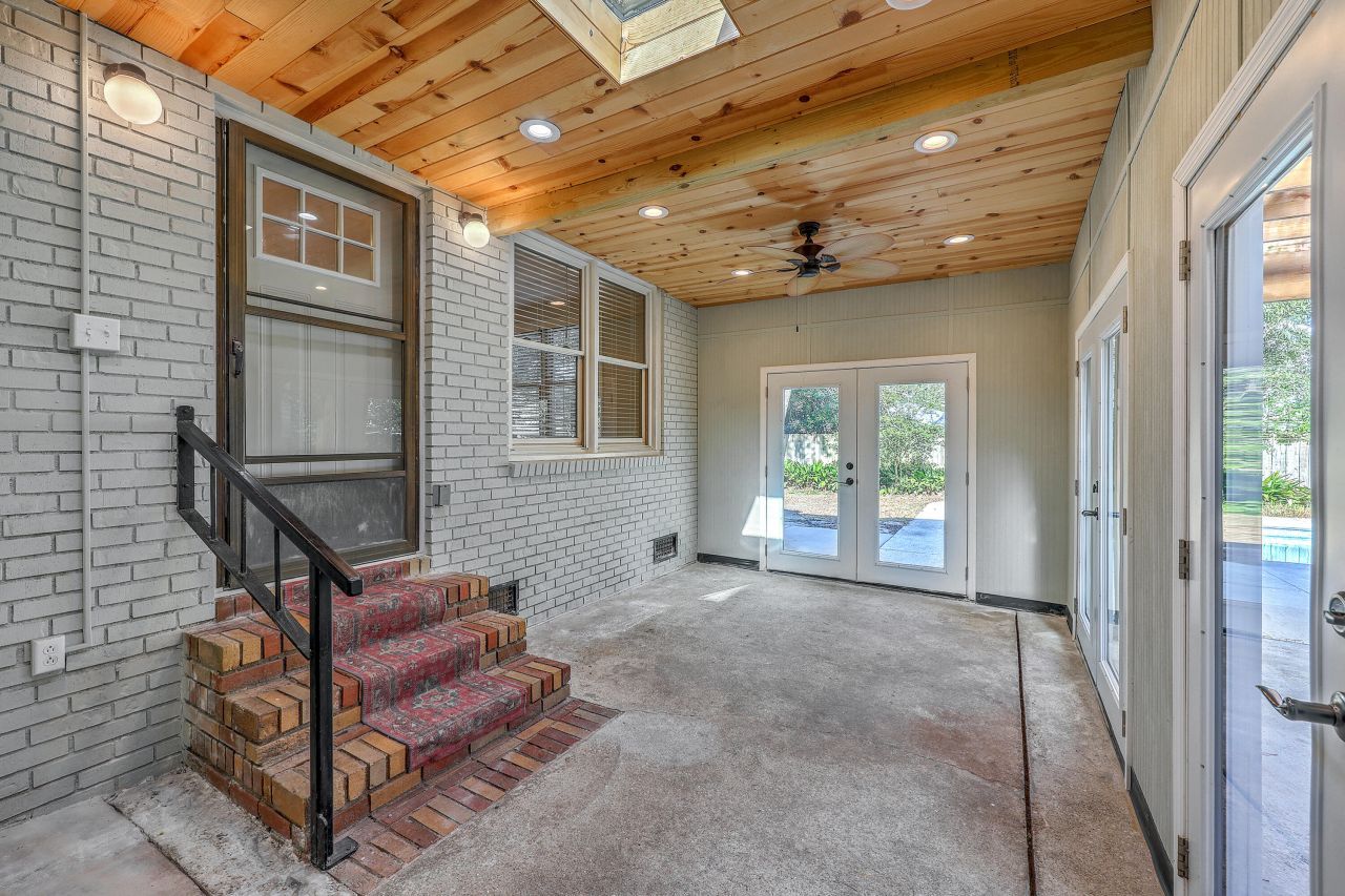 212 Lenwood Drive Photo 37