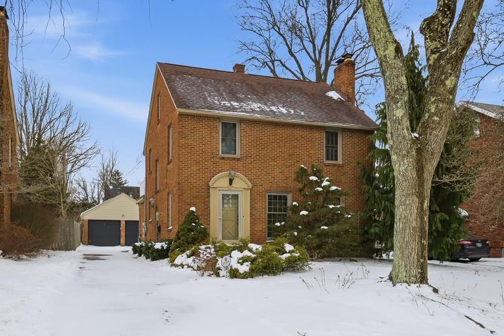 341 Townview Cir N, Mansfield, OH 44907 Main Photo